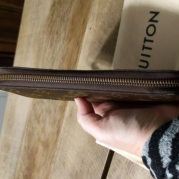 LV zippy wallet - Picture 15 of 16